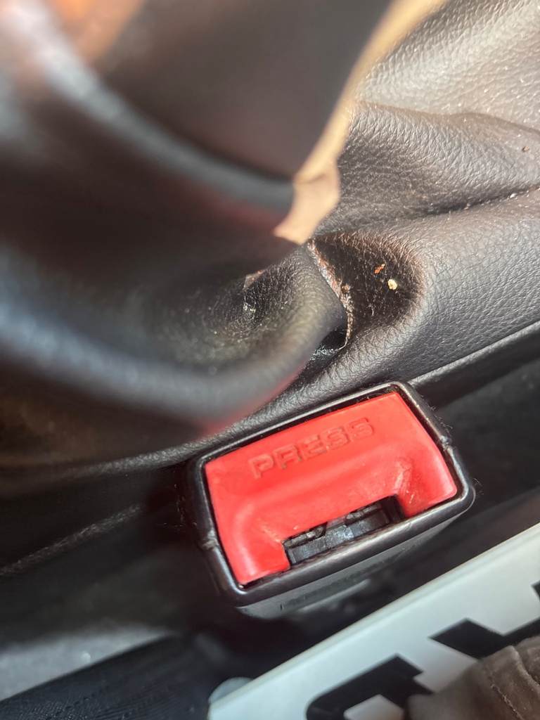 [EPE-122966] Interruptor cinturón seguridad delantero derecho para BMW Serie 1 114d 2014