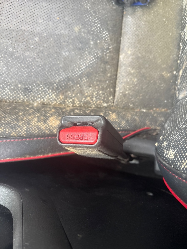 [EPE-123035] Interruptor de cinturón de seguridad delantero derecho para Kia Sportage 1.6 CRDi 2019
