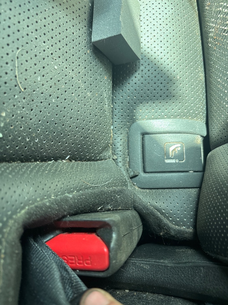 [EPE-123077] Cinturón de seguridad trasero Stalk Fila Central RH para Kia Sportage 1.6 CRDi 2019