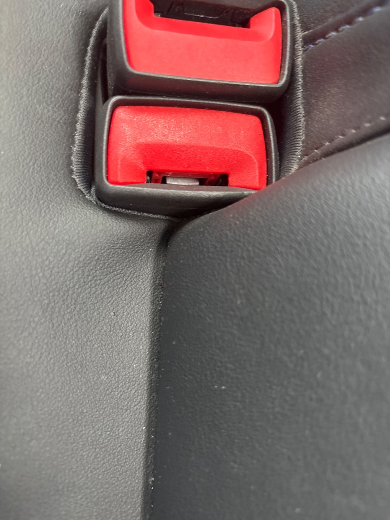 [EPE-123350] Cinturón de seguridad trasero central para VW Golf 2.0 TSI R 4Motion 2023