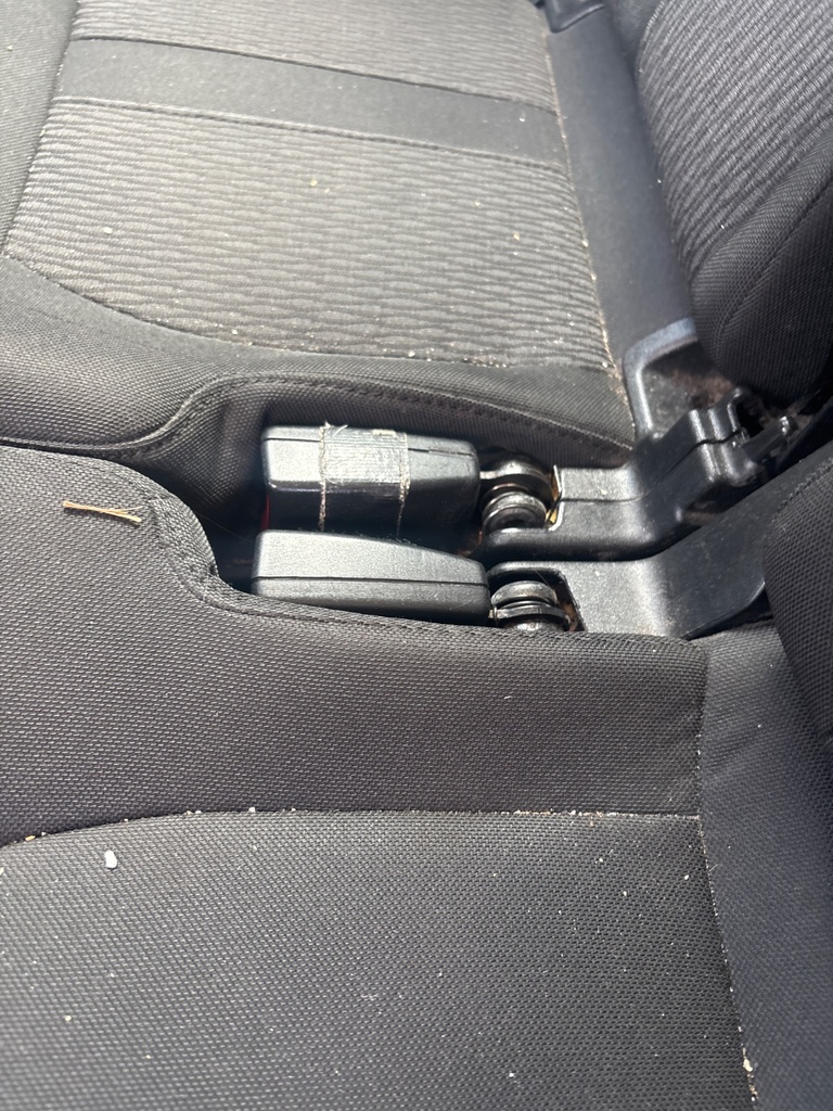 [EPE-123444] Cinturón de seguridad trasero Fila Central RH Land Rover Discovery 2009