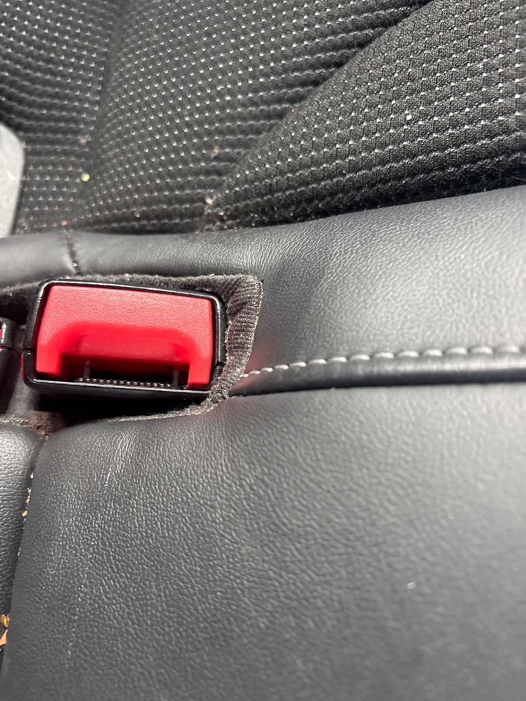 [EPE-123536] Cinturón de seguridad fila central trasera para Audi A4 2.0 TDI (2012)