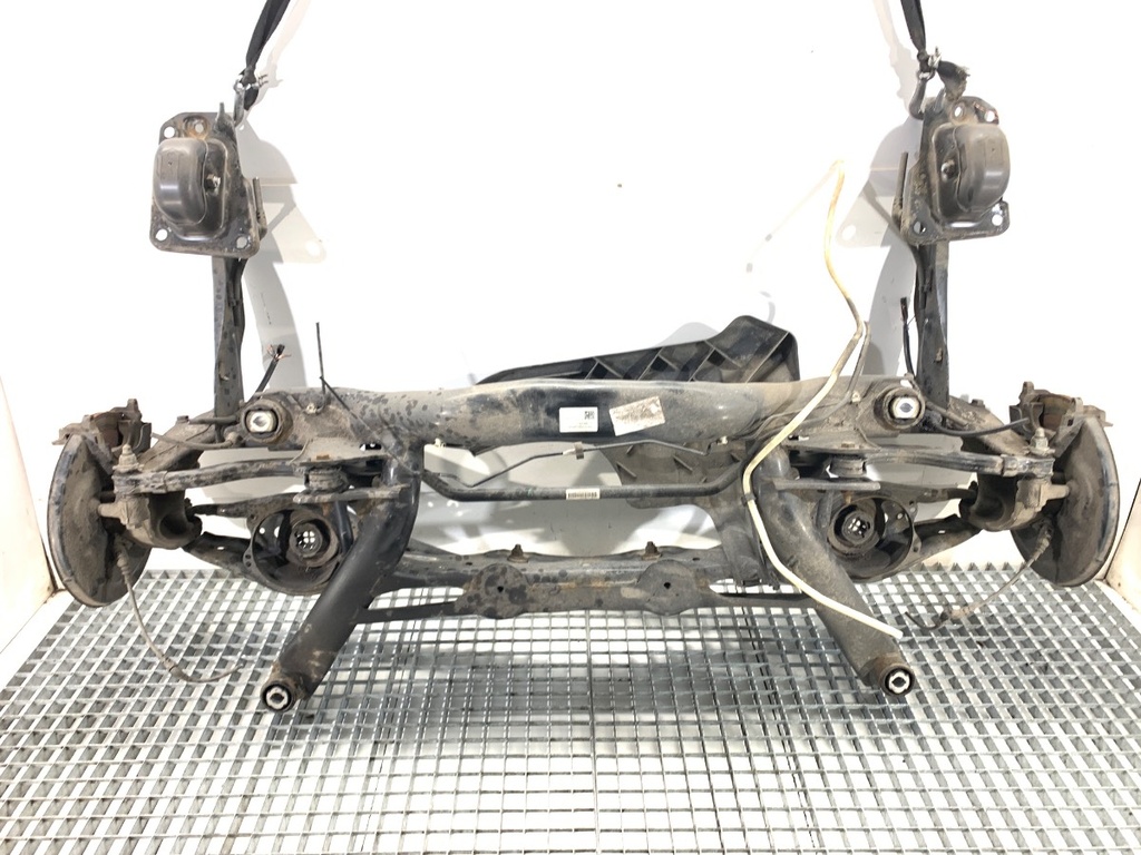 [STARK-867867] Eje trasero SKODA KODIAQ (NS7, NV7, NS6) 2016-2022