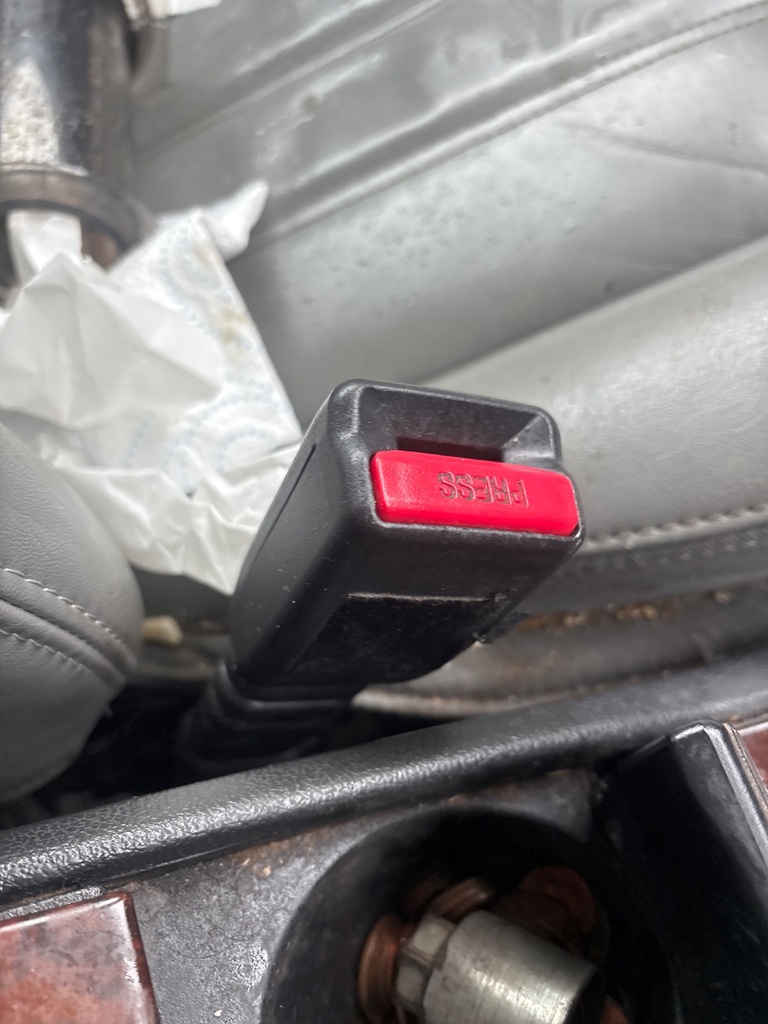 [EPE-123934] Cinturón de seguridad delantero izquierdo Chrysler 300C 3.0 2007