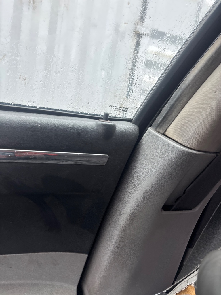 [EPE-123942] Embellecedor Pilar B Inferior Derecha 2007 Chrysler 300C 3.0