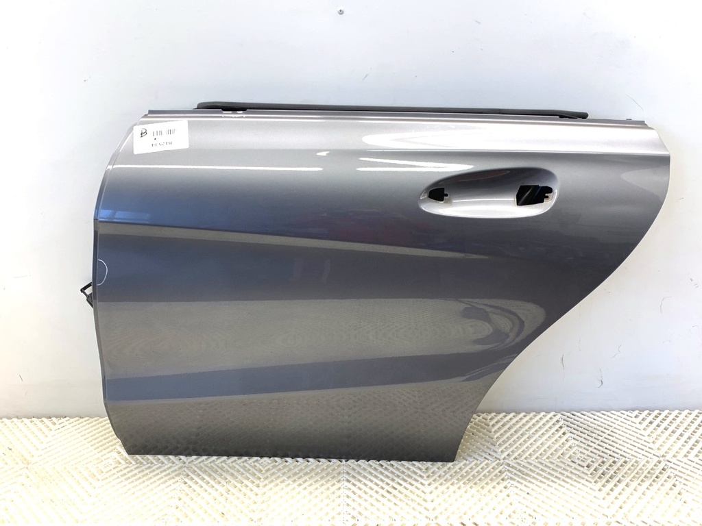 [STARK-842534] Puerta trasera izquierda Mercedes-Benz CLA Coupé (C117) 2013-2019