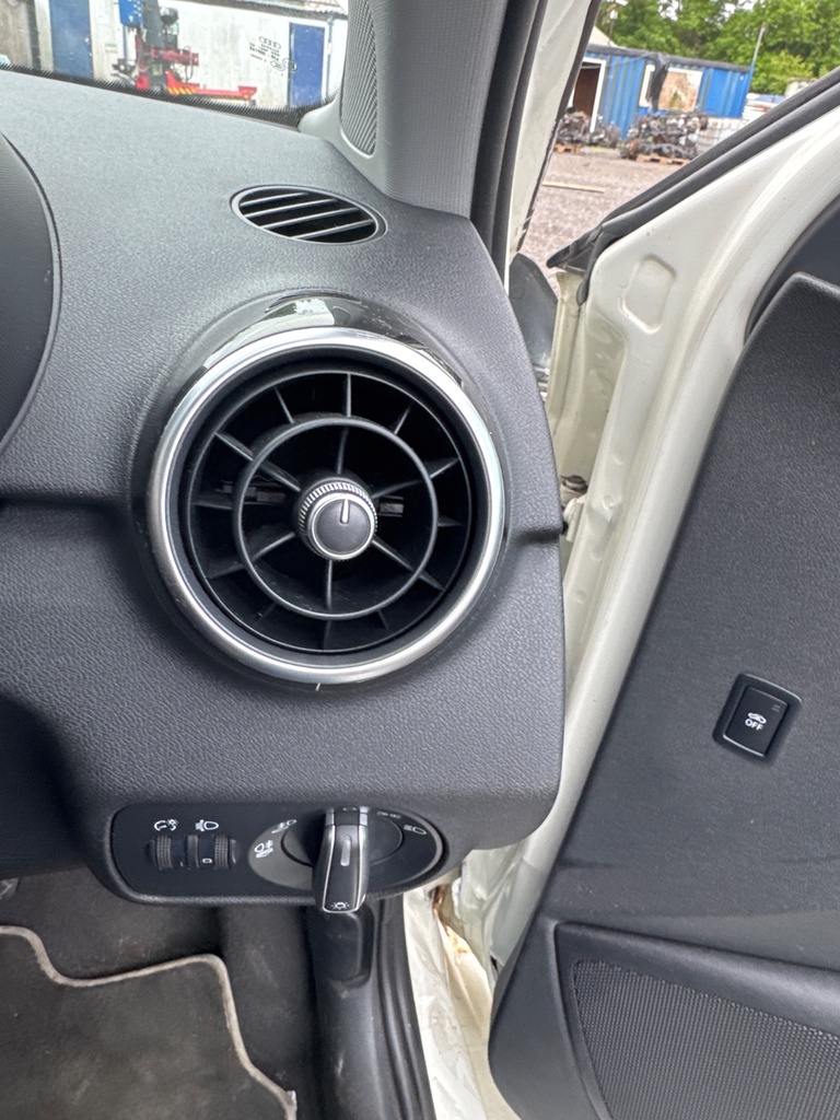 [EPE-103413] Conducto de ventilación Audi A1 8X1 8XK 1.6 TDI 2012