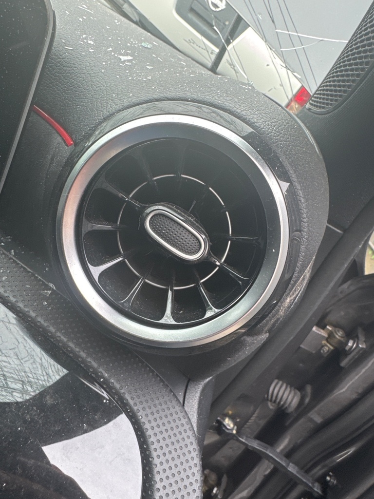 [EPE-104809] Conducto de ventilación para Mercedes-Benz Clase A W177 1.3 M282