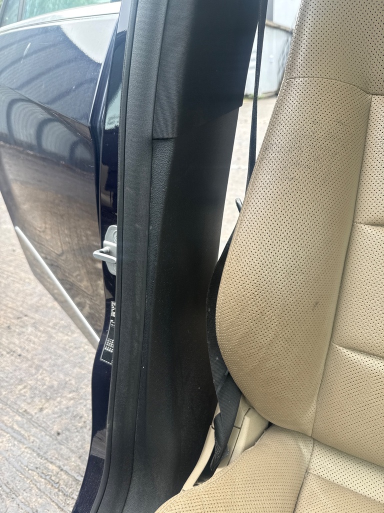 [EPE-108535] Embellecedor Pilar B Inferior Derecha Mercedes-Benz E-Klasse W212 2010