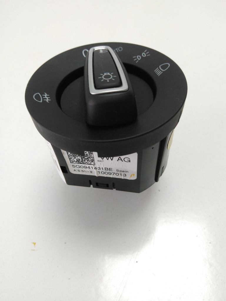 [EPE-100880] Faro delantero VW Golf VII