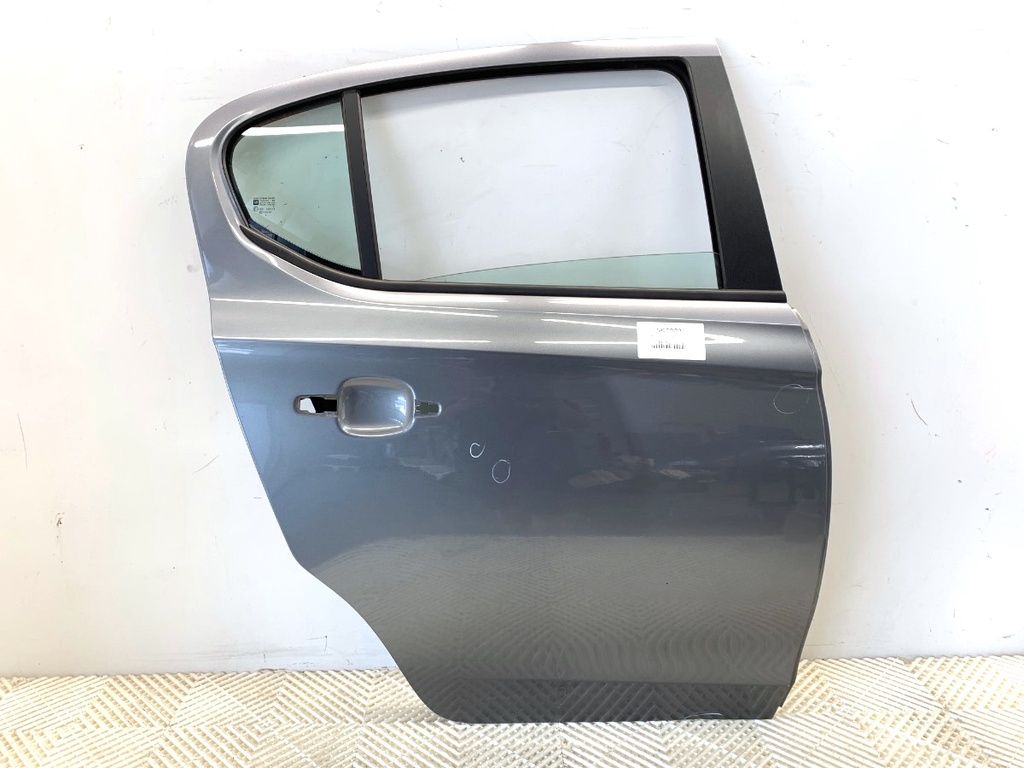 [STARK-907901] Puerta trasera derecha OPEL CORSA E (X15) 1.4 66 kW 2014-2022