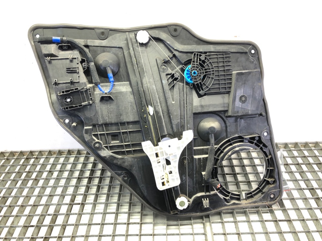 [STARK-608791] Elevavidrios trasero derecho KIA STINGER (CK) 2017-2022
