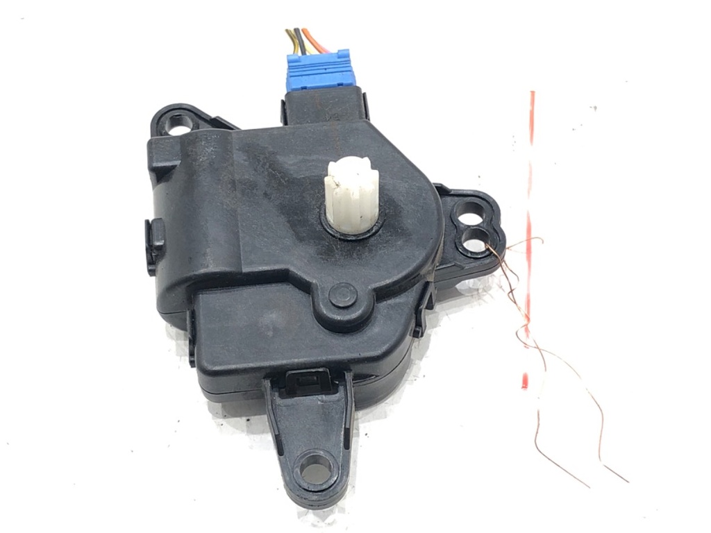 [STARK-639818] Resistencia de calefacción HYUNDAI i30 Kombi Van 1.6 GDI