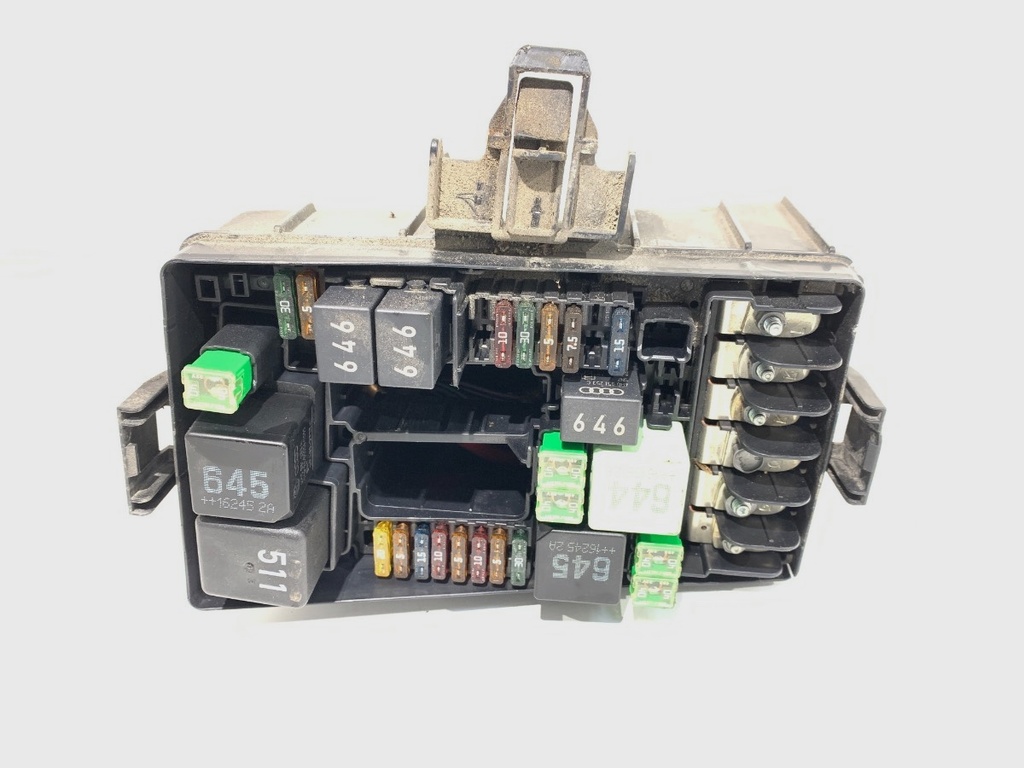[STARK-703588] Caja de fusibles VW Golf VII Variant 2013-2022 5Q0907361C
