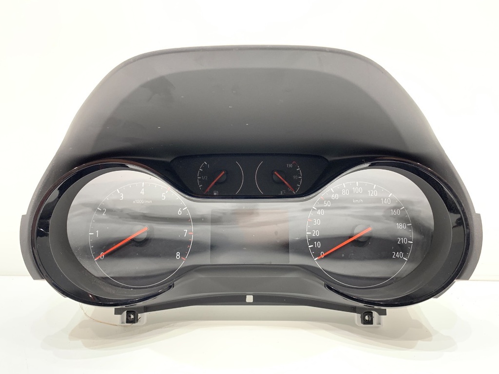 [STARK-710762] Velocímetro / Cuentakilómetros OPEL CORSA F 2019-2022 1.2 55kW (75CV) Gasolina