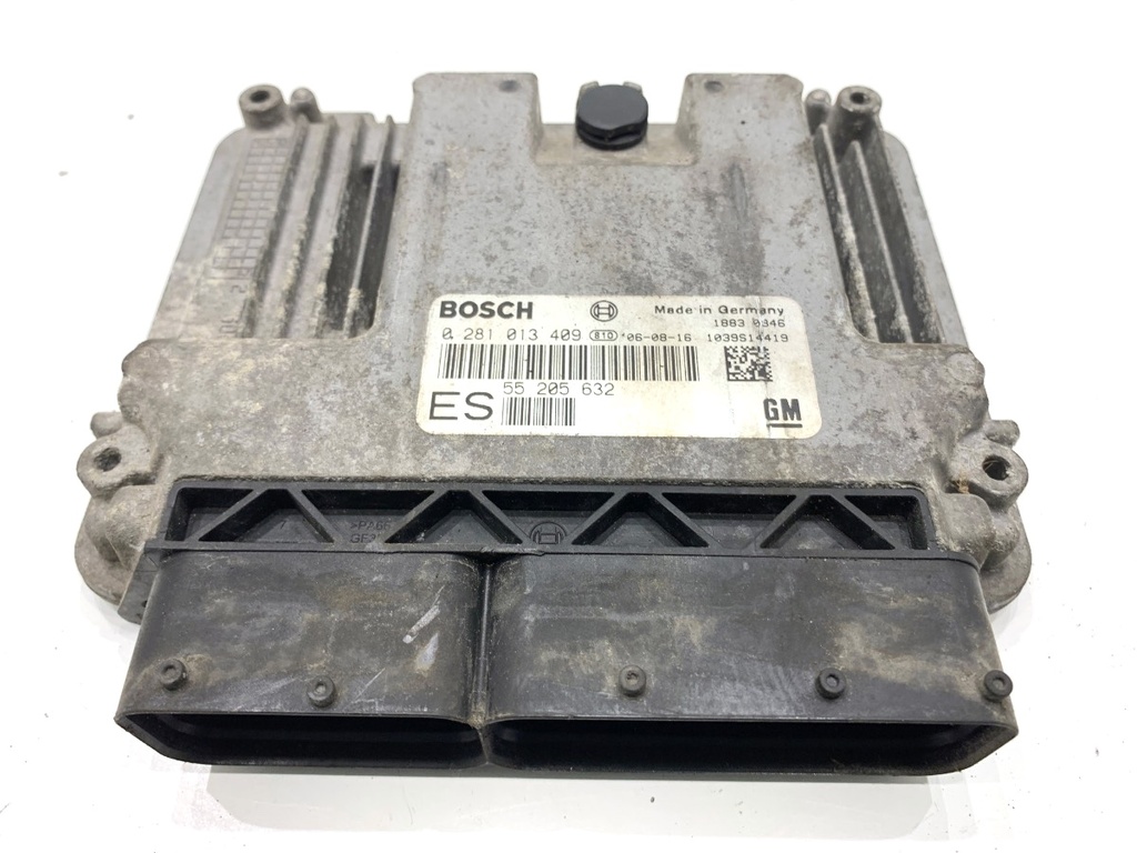 [STARK-718399] Centralita motor OPEL SIGNUM liftback (Z03) 1.9 CDTI (F48) 110 kW (150 CV) 2004-2008 55205632