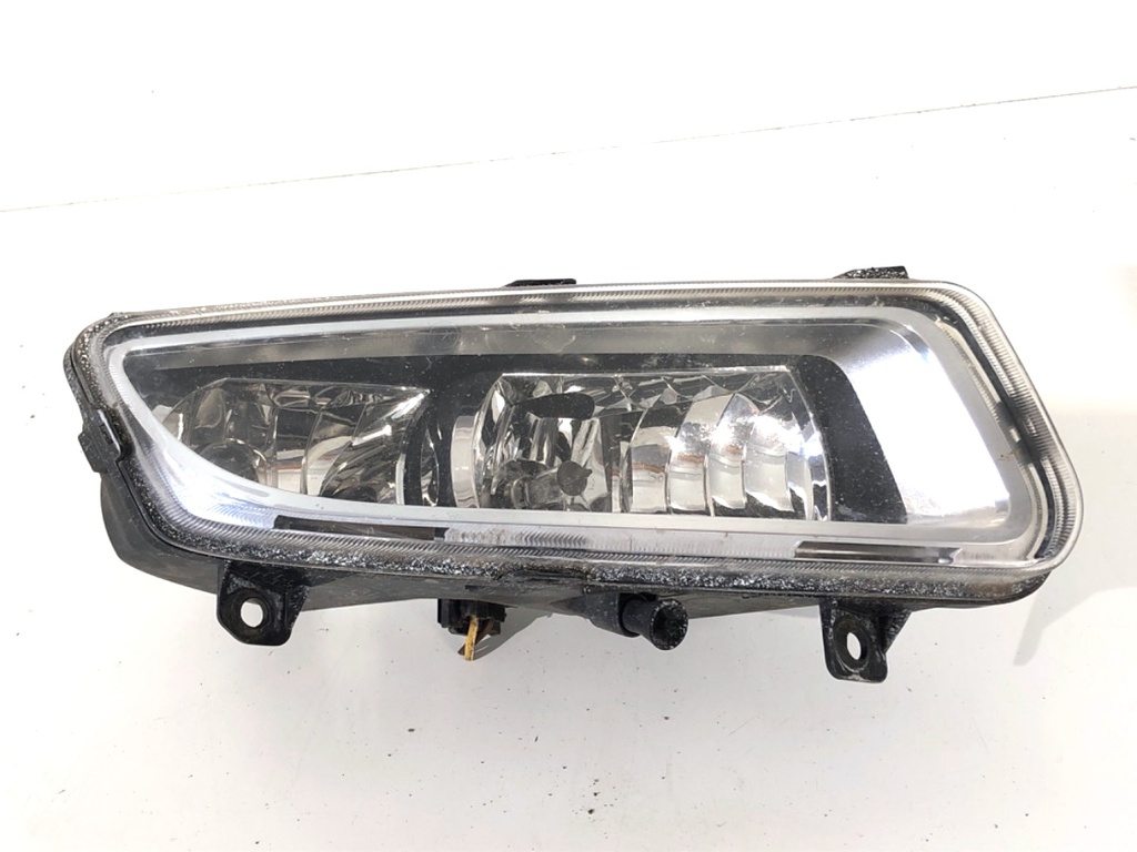[STARK-733717] Faro delantero derecho halógeno VW Polo V (6R1, 6C1) 2009-2022