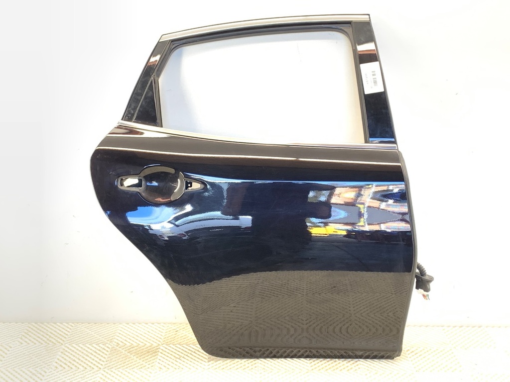 [STARK-687448] Puerta trasera derecha INFINITI Q70 (Y51) 2013-2022