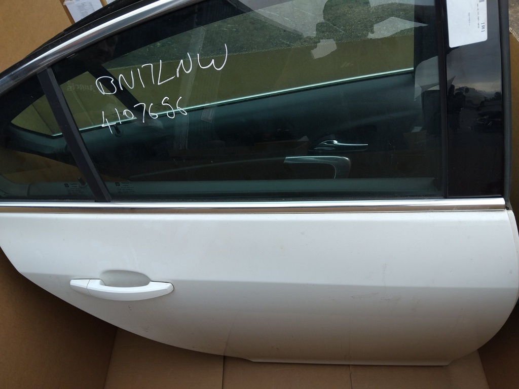 [EPE-124292] Puerta trasera derecha Opel Insignia