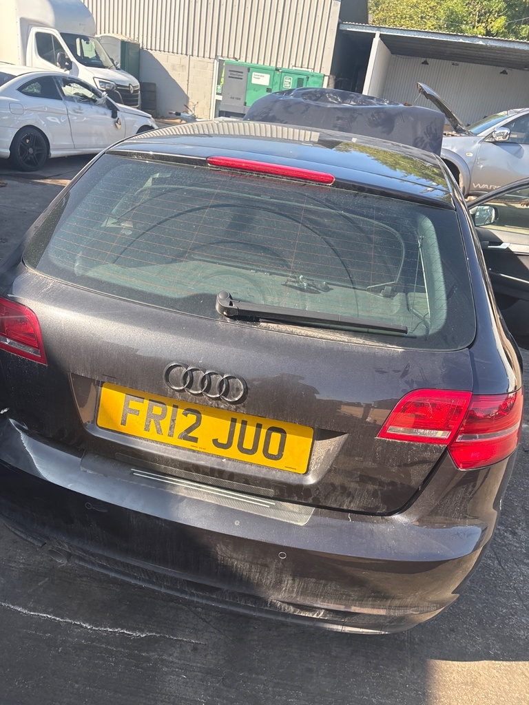[EPE-124341] Portón trasero Audi A3 2012