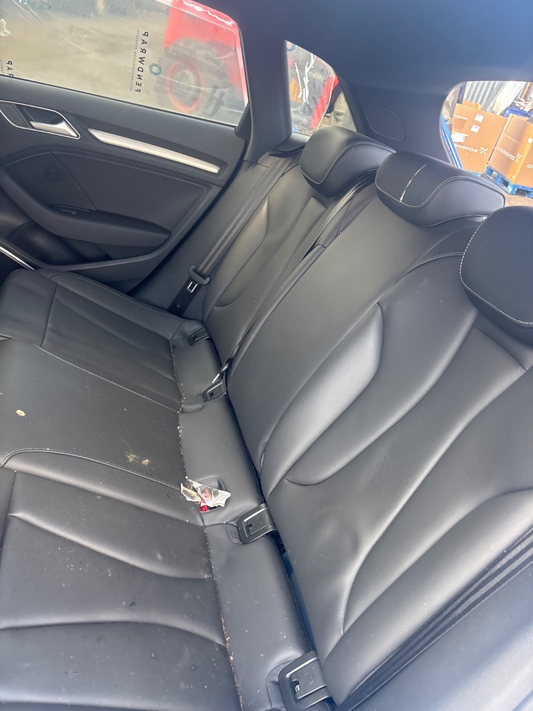 [EPE-124238] Conjunto de asiento trasero Audi A3 2019