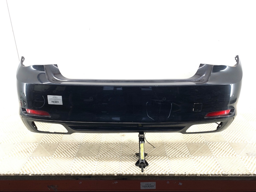 [STARK-751013] Parachoques trasero BMW 7 (F01, F02, F03, F04) 2008-2015