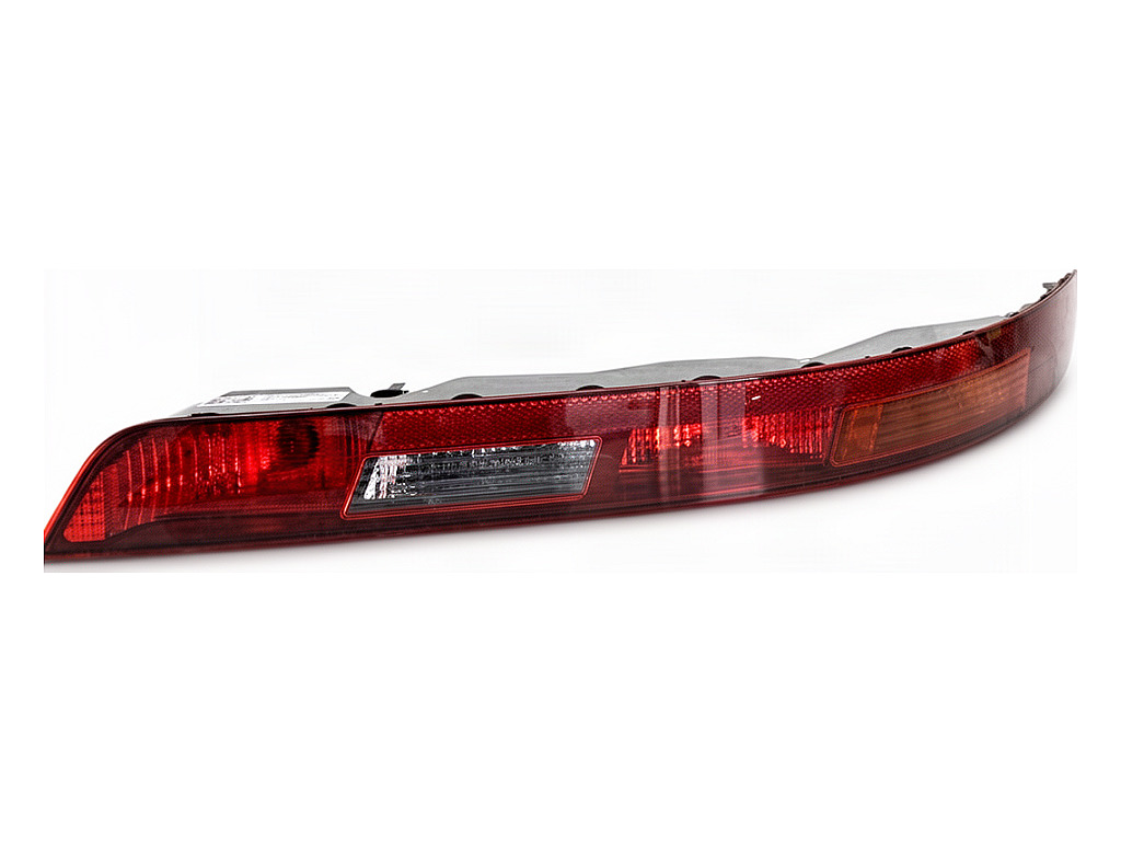 [STARK-943487] Piloto trasero izquierdo Audi Q3