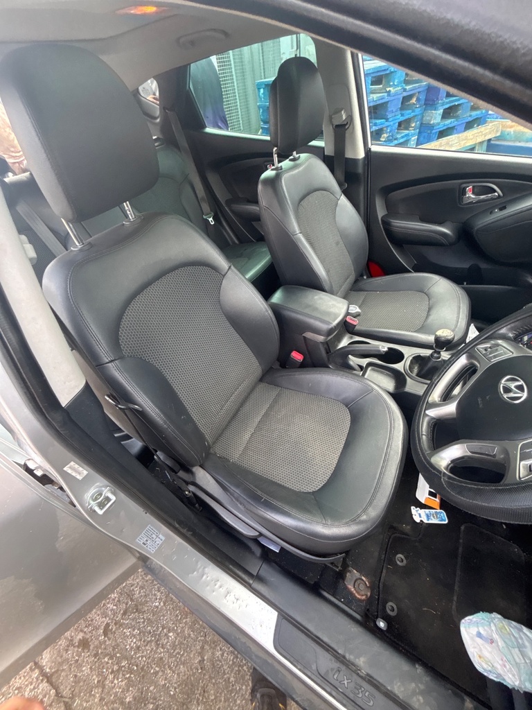 [EPE-124121] Asiento delantero derecho Hyundai ix35
