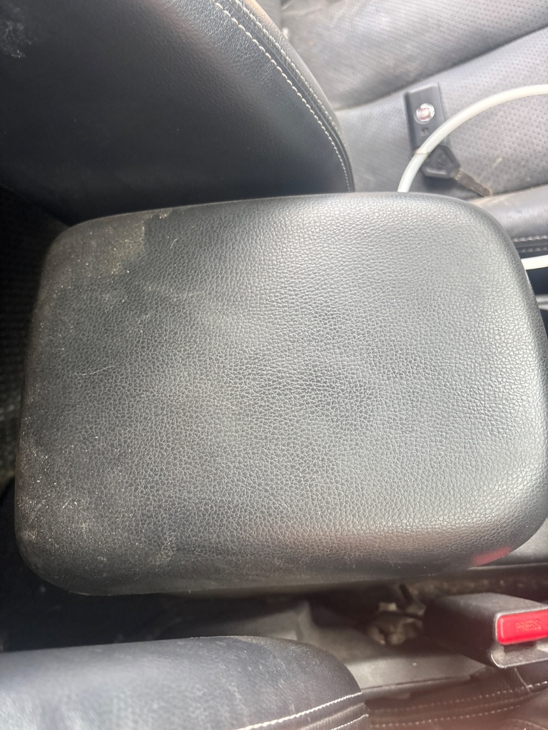 [EPE-124523] Reposabrazos de consola central Fiat Fullback