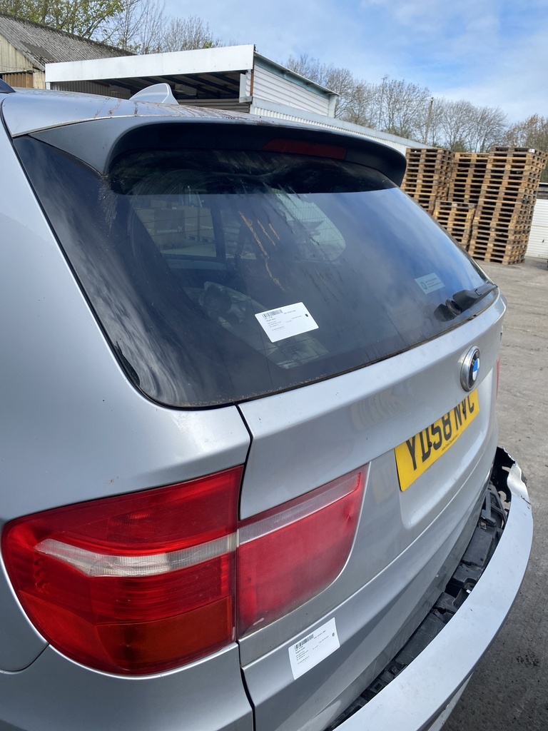[EPE-101030] Portón trasero superior completo BMW X5 E70
