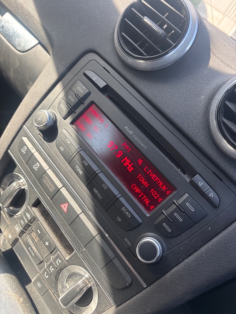[EPE-124331] Pantalla multifunción Audi A3 1.6
