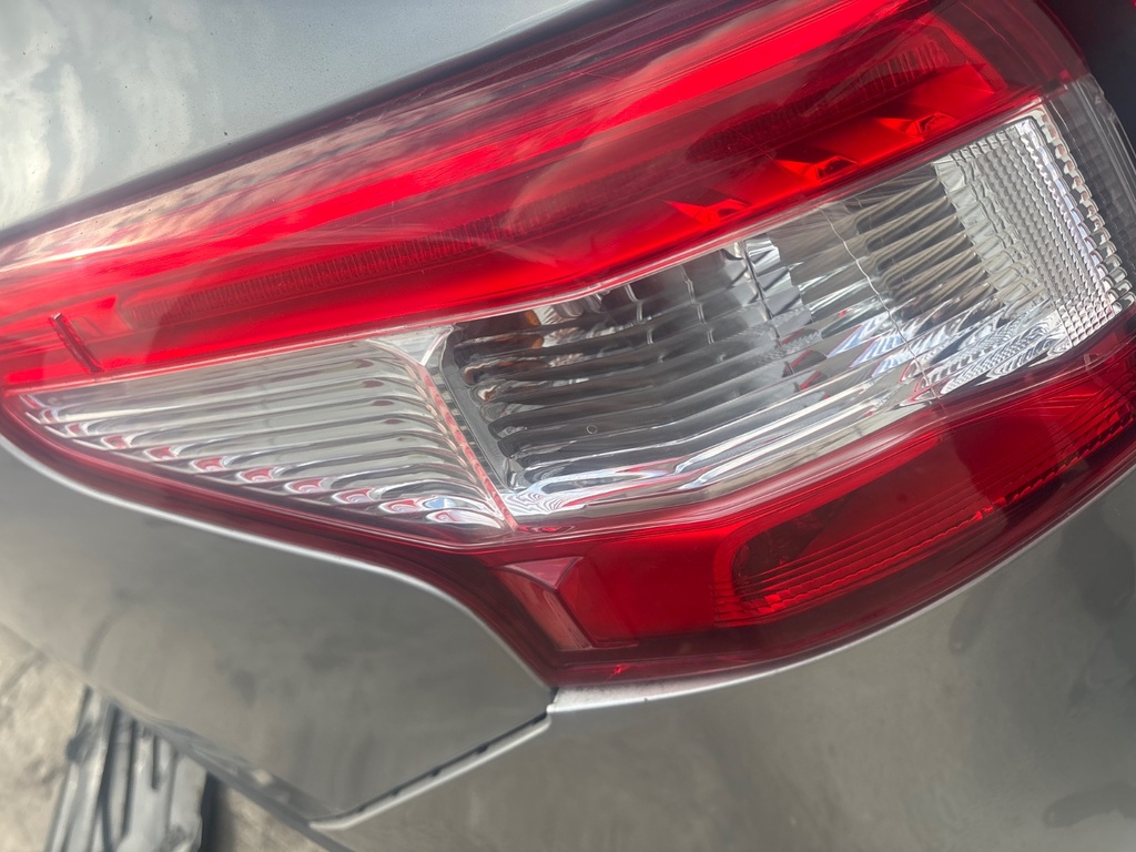 [EPE-124446] Piloto trasero izquierdo Nissan Qashqai 2014