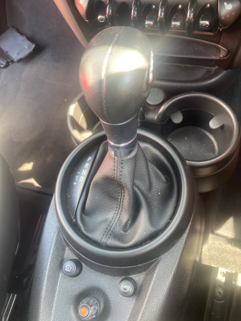 [EPE-110269] Selector de marchas para Mini Countryman