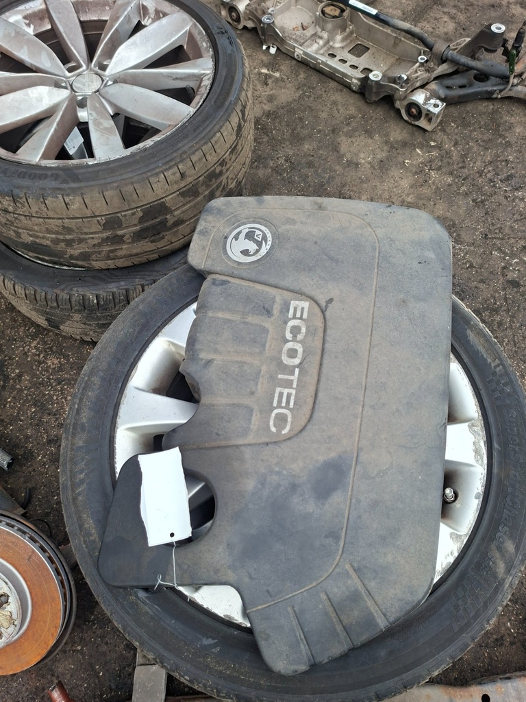 [EPE-124265] Tapa motor Opel Insignia 1.6 CDTi (2015-2017)