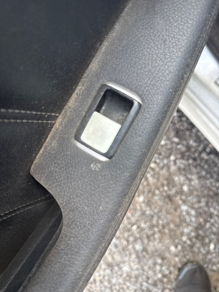 [EPE-118784] Interruptor elevalunas trasero izquierdo Mercedes-Benz E-Class