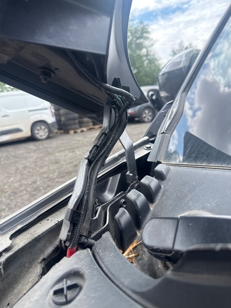 [EPE-118790] Bisagra de capó derecha Land Rover Discovery