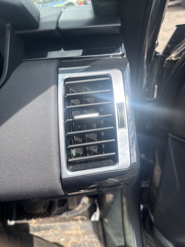 [EPE-118821] Conducto de ventilación Land Rover Discovery 3.0 SDV6