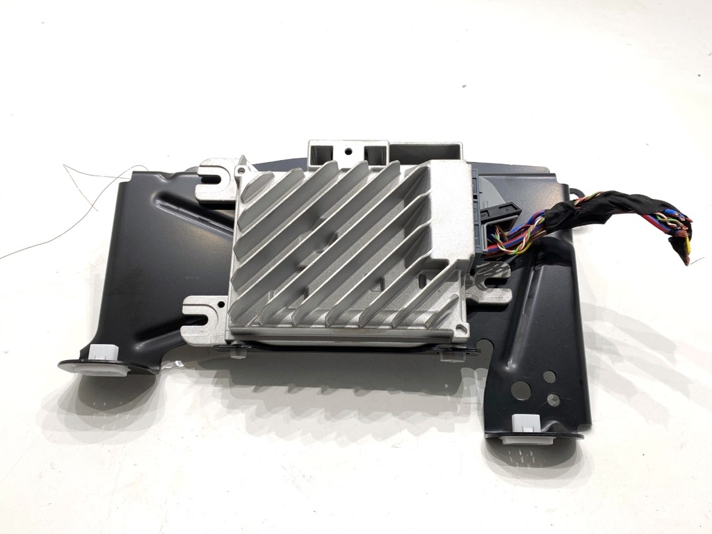 [STARK-896312] Amplificador BMW Serie 5 Touring (G31) 530e 2020-2022