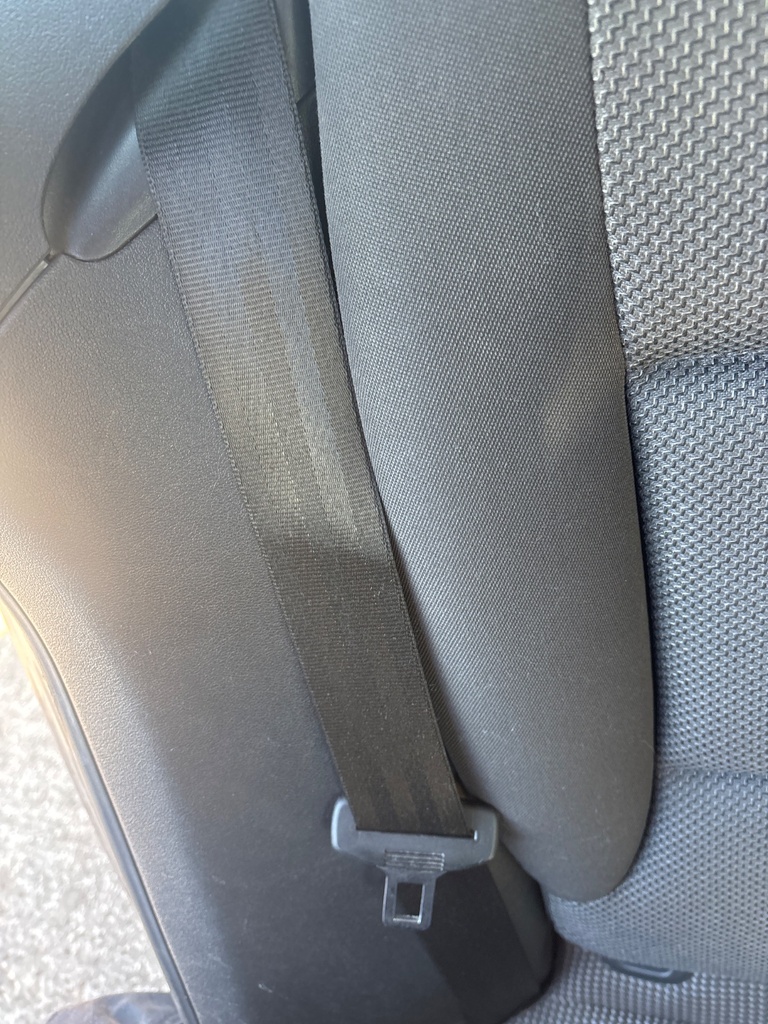 [EPE-124377] Pretensor de cinturón de seguridad trasero derecho Audi A3