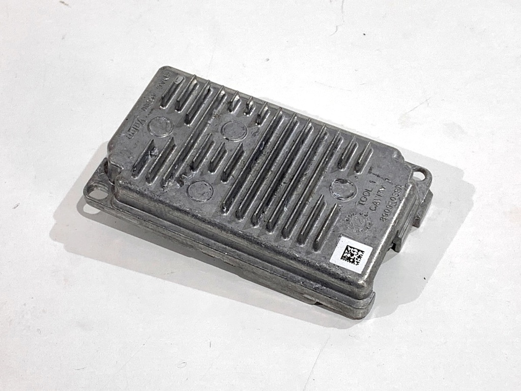 [STARK-805901] Convertidor de xenón VW Phaeton (3D1, 3D2, 3D3, 3D4, 3D6, 3D7, 3D8, 3D9) 2002-2016
