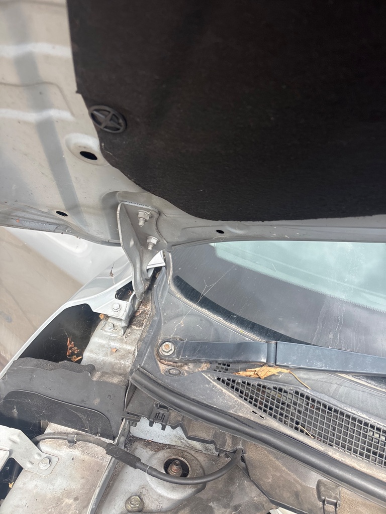 [EPE-124383] Bisagra de capó derecha Nissan Qashqai (2013-2018)