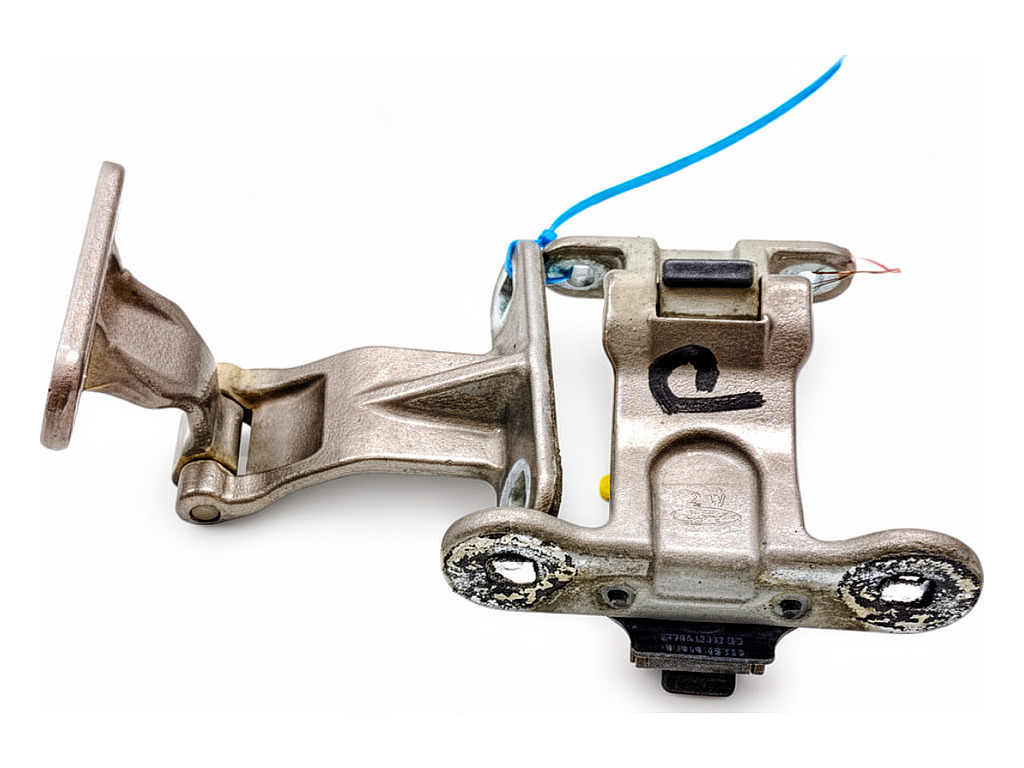[STARK-925784] Bisagra de portón trasero derecho Ford Transit Courier