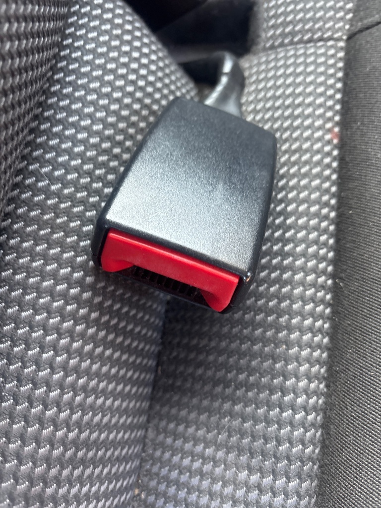 [EPE-124375] Cinturón de seguridad central trasero Audi A3 (2009-2013)