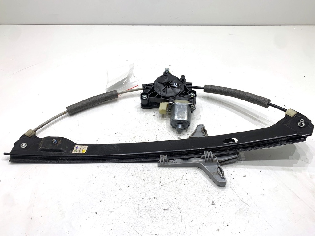 [STARK-857944] Elevalunas trasero derecho Skoda Superb III (3V3)