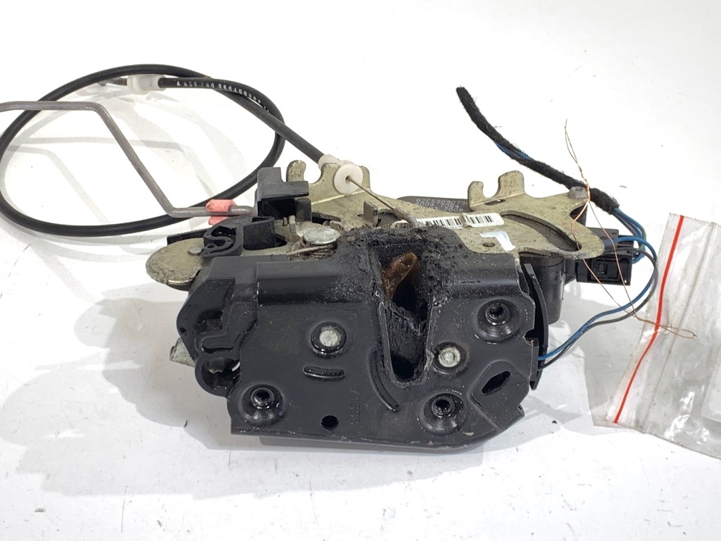 [STARK-858097] Cerradura de puerta delantera izquierda Mercedes-Benz Vito / Mixto (W639)