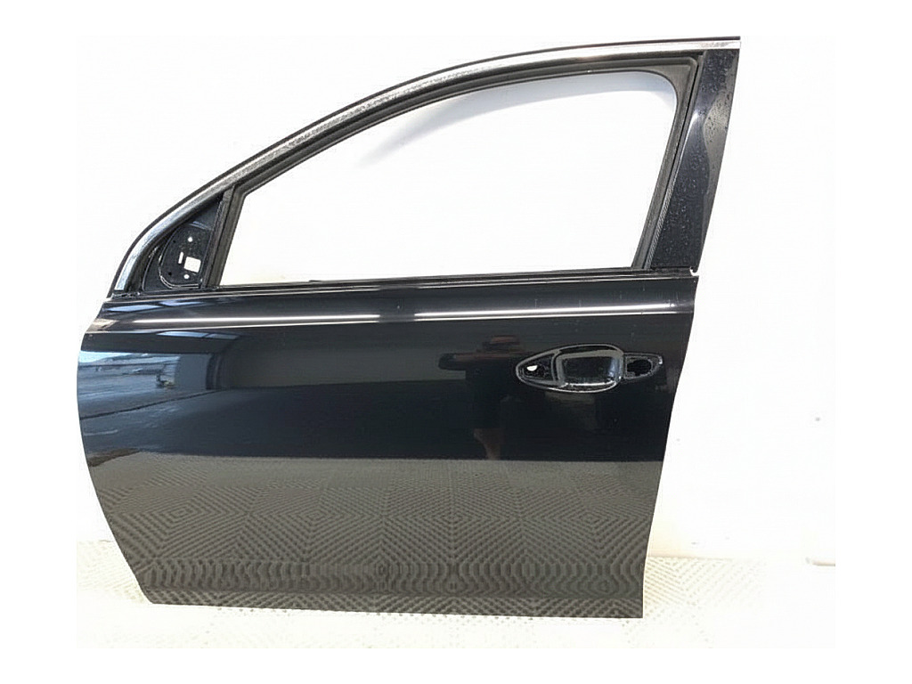 [STARK-909793] Puerta delantera izquierda PEUGEOT 308 II 1.2 THP 130 2013-2021