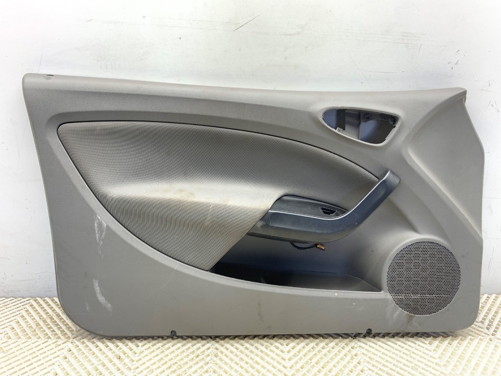 [STARK-859911] Panel de puerta delantero izquierdo SEAT IBIZA IV SC