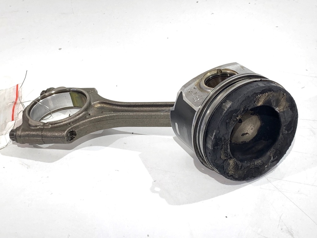 [STARK-860138] Pistón con biela Volvo V40