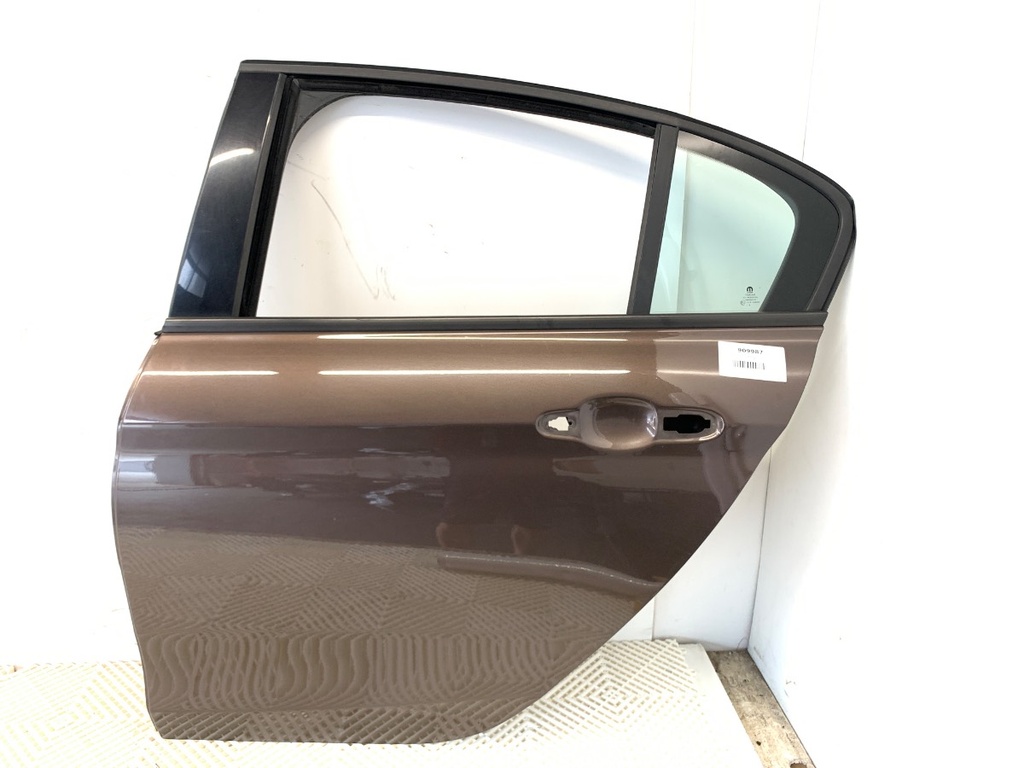 [STARK-909987] Puerta trasera izquierda FIAT TIPO sedan (356_) 2015-2022