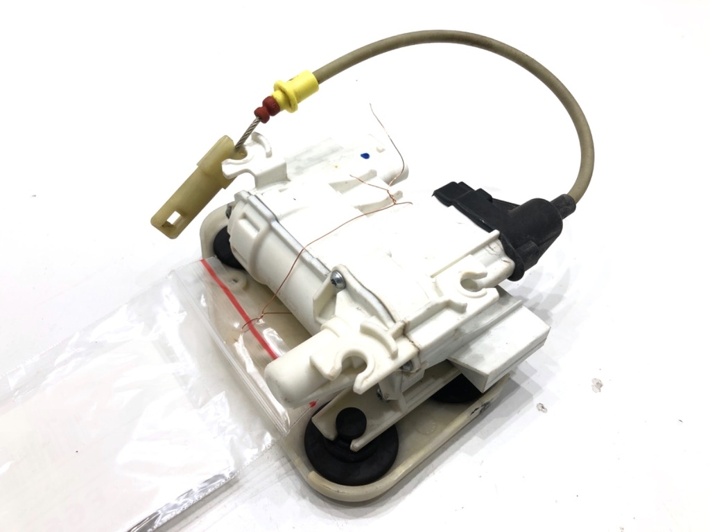 [STARK-825993] Cerradura de puerta delantera izquierda BMW X6 (F16, F86) 2014-2019